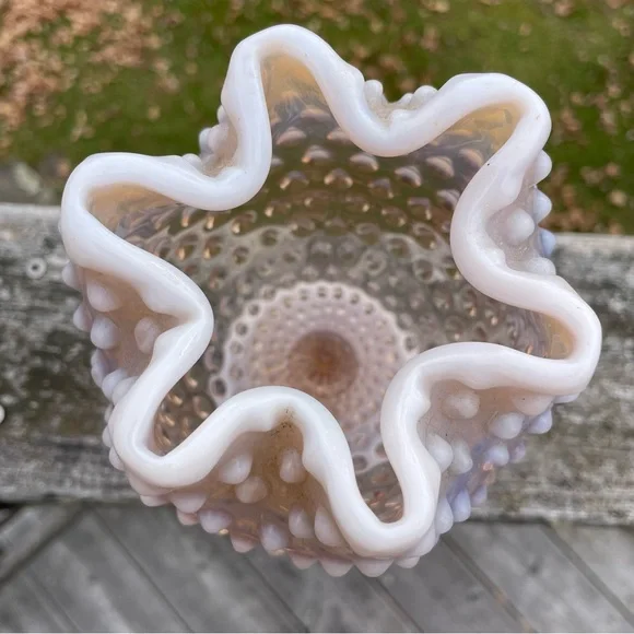 DUNCAN & MILLER Vintage 1940s Pink Opalescent Hobnail Crimped Footed Vase Cup - Picture 2 of 10